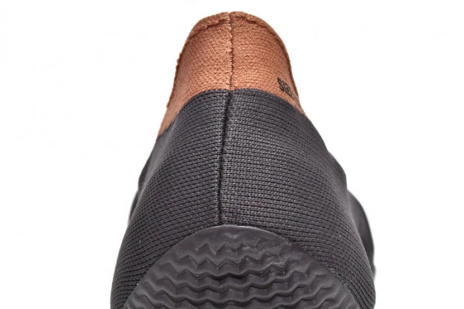 Yeezy RNR Stone Knit Adidas Carbon GY1759 0804